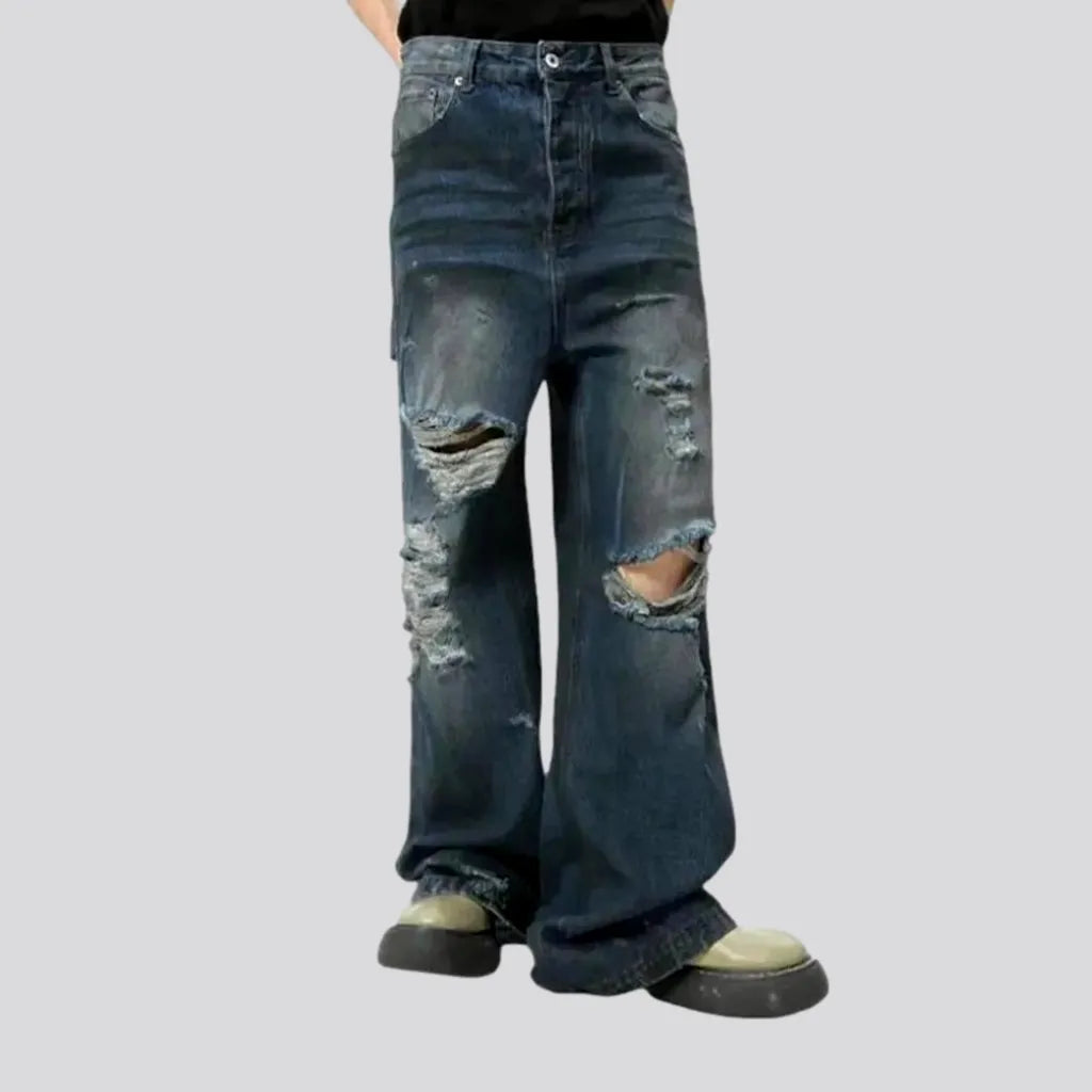 Athletic Tops Distressed men's jeans