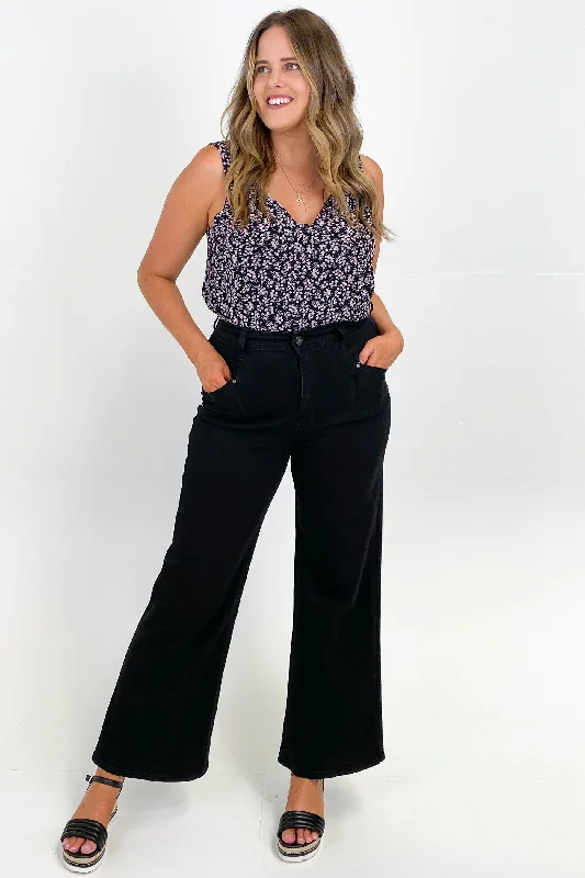 Warm Sweaters Wakee Natalia Wide Leg Jean Black