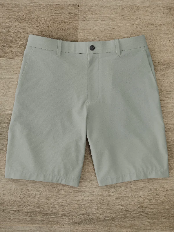 Trendy Apparel Mens Premium 9" Ergo Golf Shorts