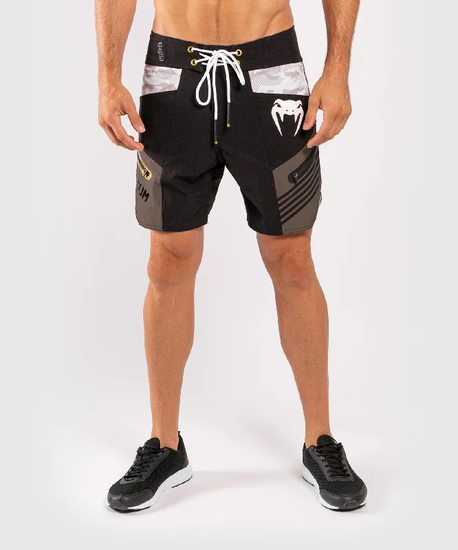 Denim Looks Venum Cargo Boardshorts - Black/Grey