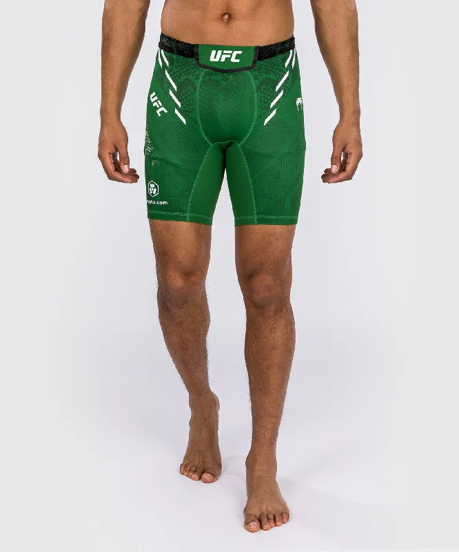 Lightweight Tops UFC Adrenaline by Venum Authentic Fight Night Men’s Vale Tudo Short - Green Lightweight Tops UFC Adrenaline by Venum Authentic Fight Night Men’s Vale Tudo Short - Green