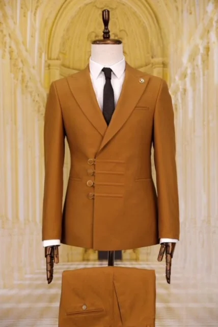 Minimalist Pieces Three Pieces Suit