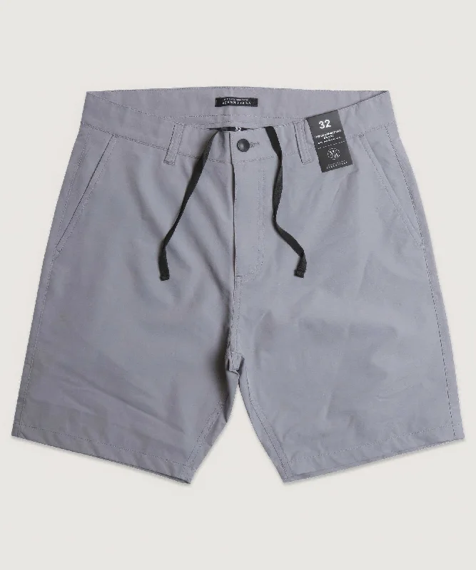 All-Weather Outfits Hybrid solid shorts