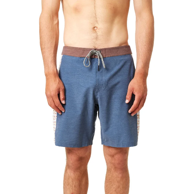 Elegant Outfits Lucid Trunk