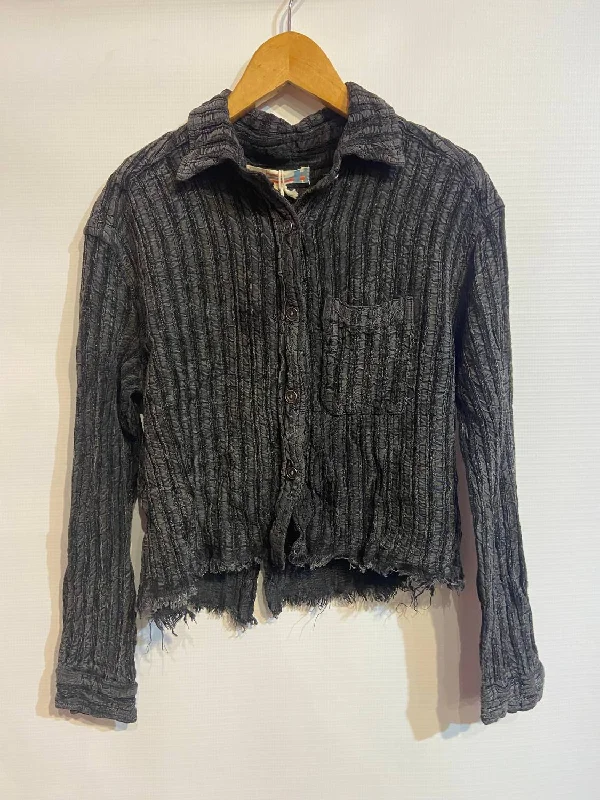 Layered Styles Button Up Shirt In Bleach Black