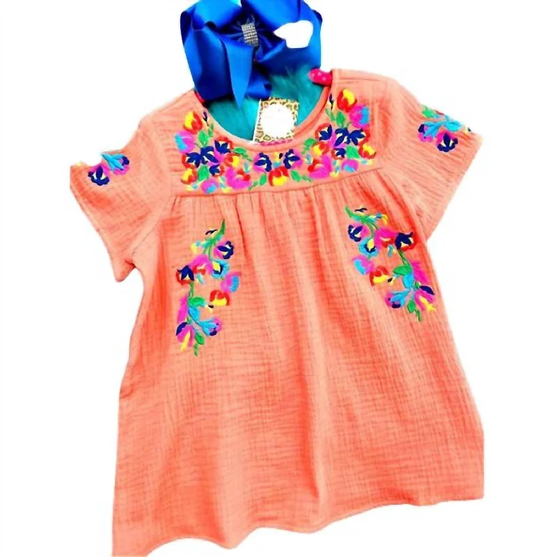 Relaxed T-shirts Girl's Coral Embroidered Top In Orange