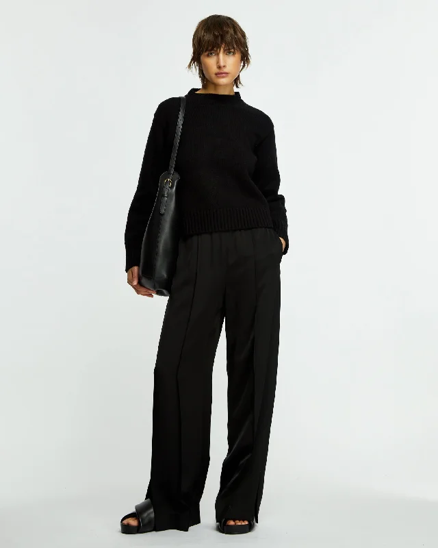 Sleek Tops Crewneck Sweater