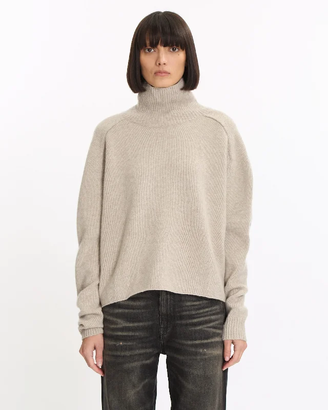 Daily Looks Lenox Turtleneck