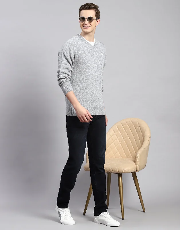 Trendy Sweaters Men Grey Solid V Neck Full Sleeve Pullover