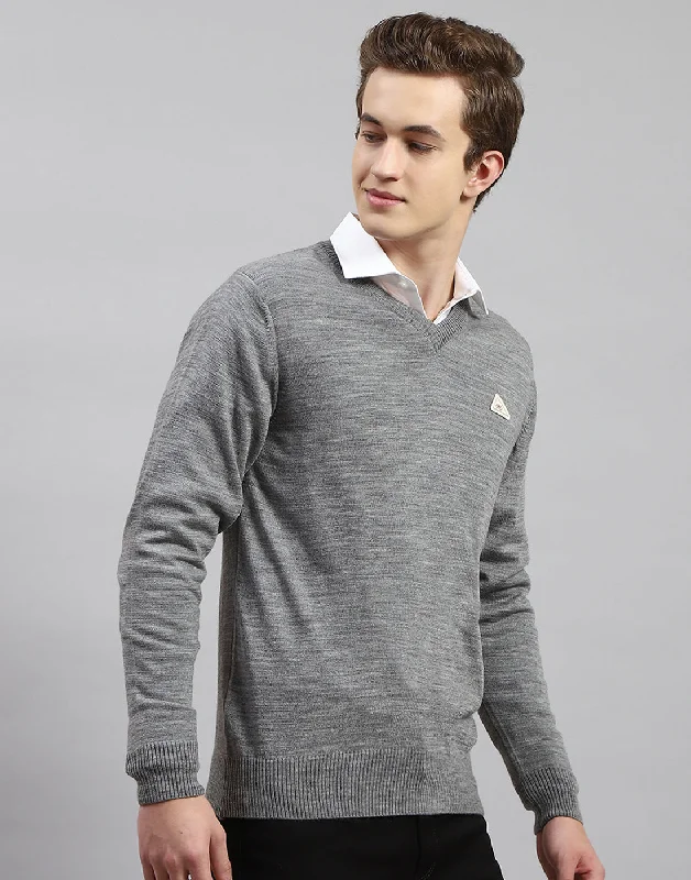 Modern Basics Men Grey Solid V Neck Full Sleeve Pullover